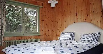 ゲストハウス Speciale - Celerina ツェエリーナ