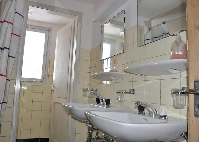 Casa de hóspedes Speciale - Celerina 2*